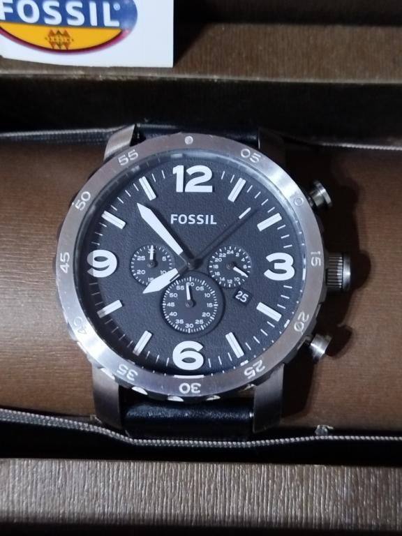 БОЛЬШИЕ ЧАСЫ FOSSIL JR-1436 В КОРОБЕ FOSSIL JR-1205.