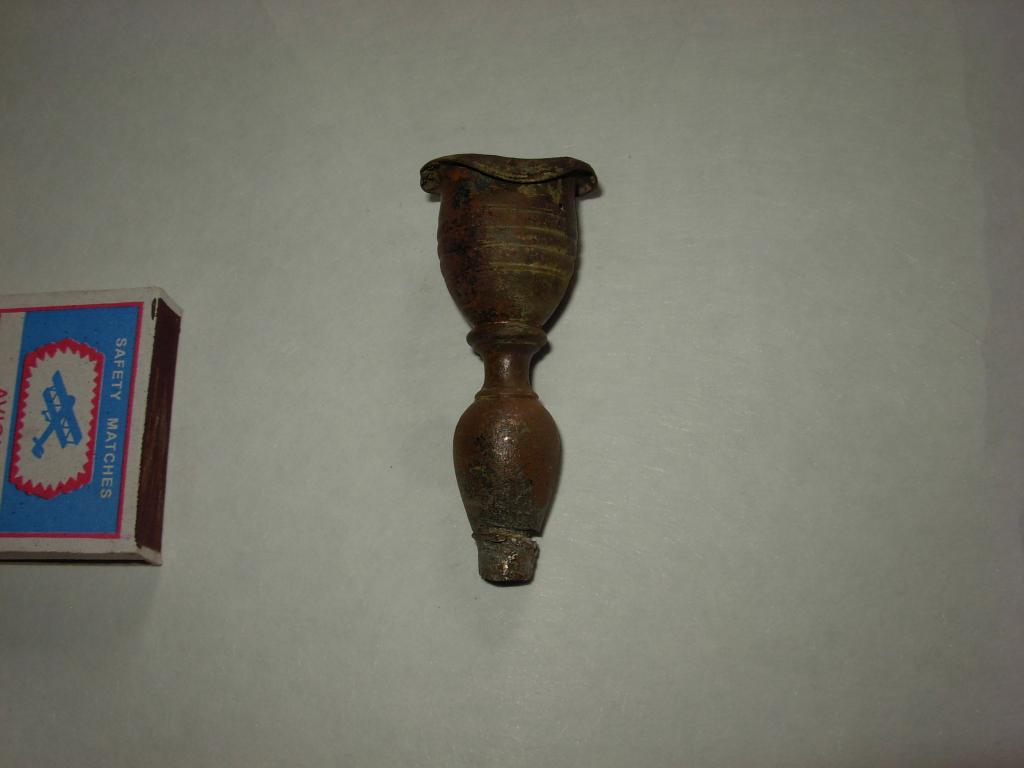 Старинная часть на точеный подсвечник, бронза, патина , в работу , деформация
