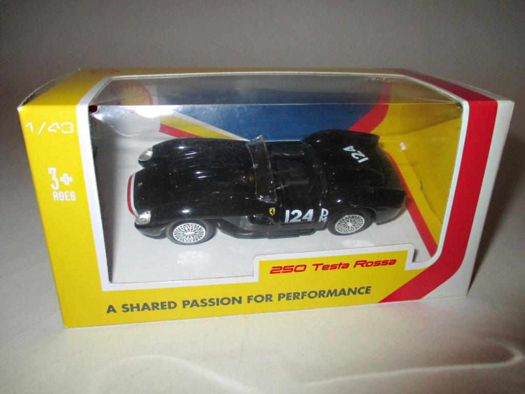 модель авто 1-43 Ferrari 250 TestaRossa / Феррари 250 ТестаРосса ( Burago ) читайте описание !!!