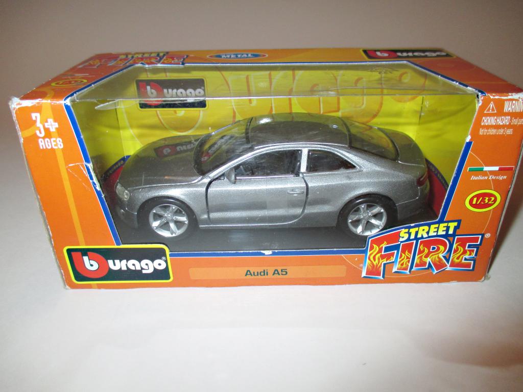 модель авто Audi A5 / Ауди А5 ( Burago ) читайте описание !!!