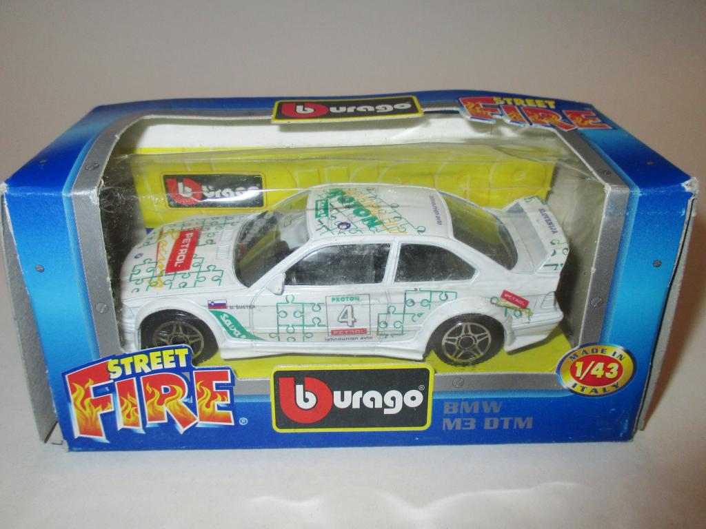 модель авто 1-43 BMW M3 DTM / БМВ М3 ДТМ (Burago ) читайте описание !!!
