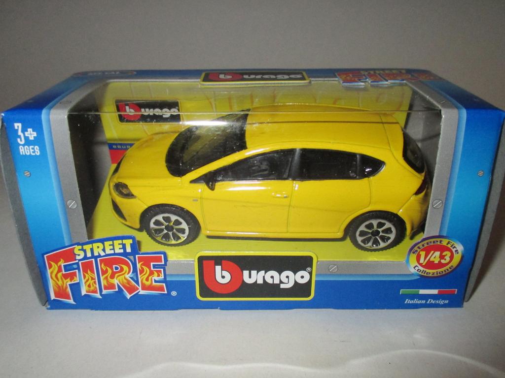 модель авто 1-43 Seat Leon Cupra / Сеат Леон Купра (Burago ) читать описание!!!