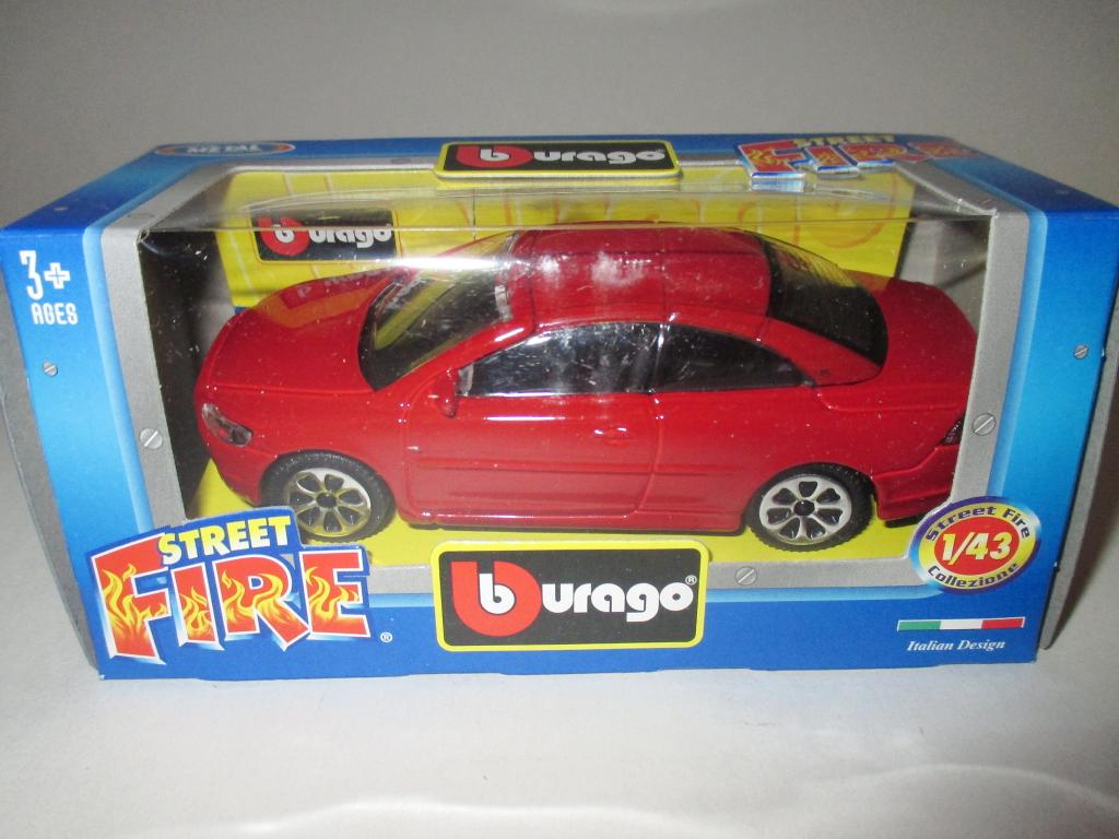 модель авто 1-43 Volvo C70 / Вольво Ц70 (Burago ) читать описание!!!