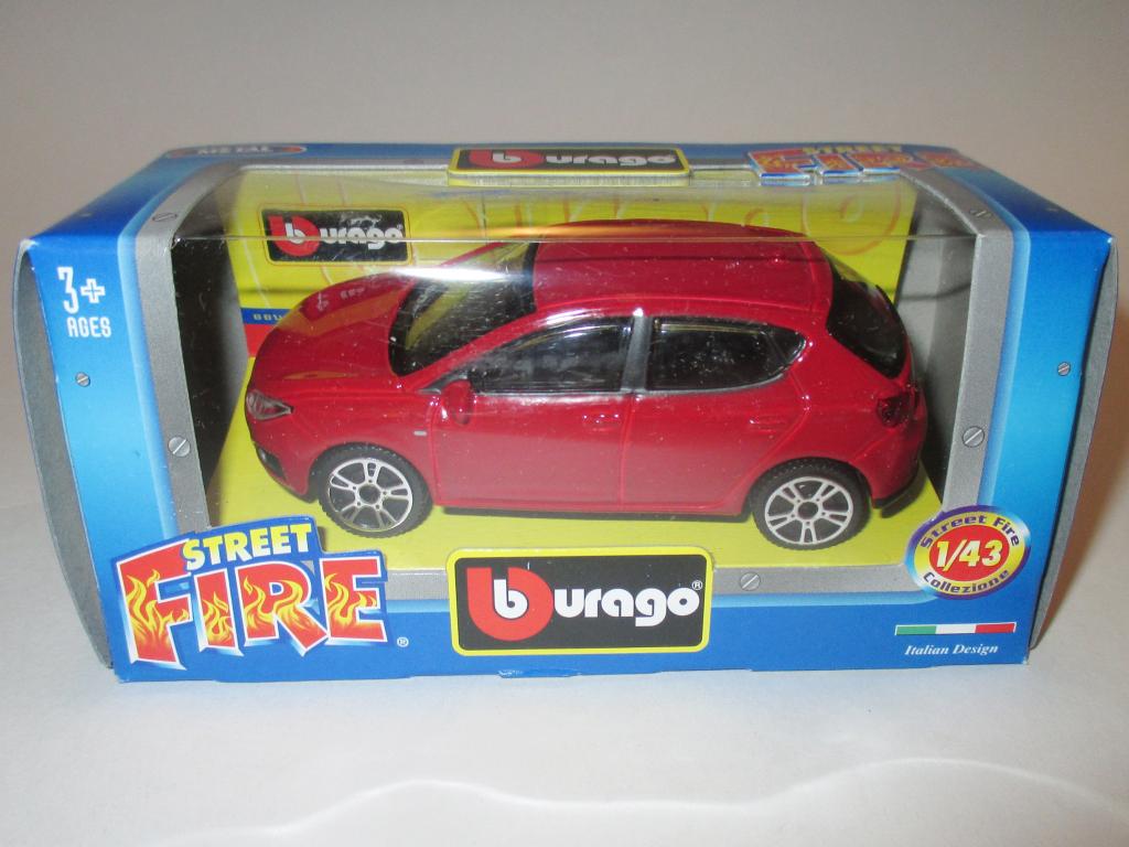 модель авто 1-43 Seat Ibiza / Сеат Ибица (Burago ) читайте описание !!!