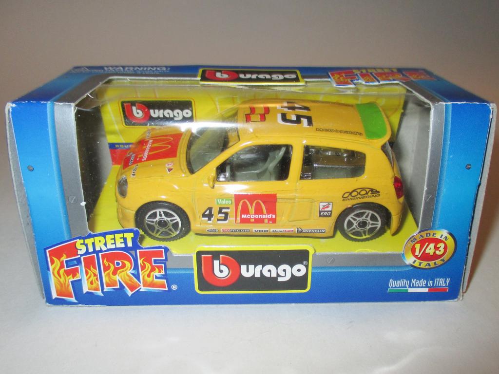 модель авто 1-43 Renault Clio Trophy / Рено Клио Трофи (Burago ) читайте описание !!!