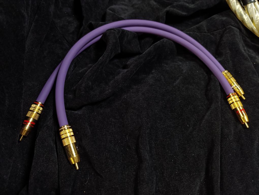 Кабель межблочный 0.4м RCA Oelbach