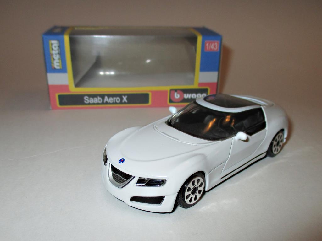 модель авто 1-43 SAAB Aero X / СААБ Аэро Х (Burago ) Читайте описание!!!