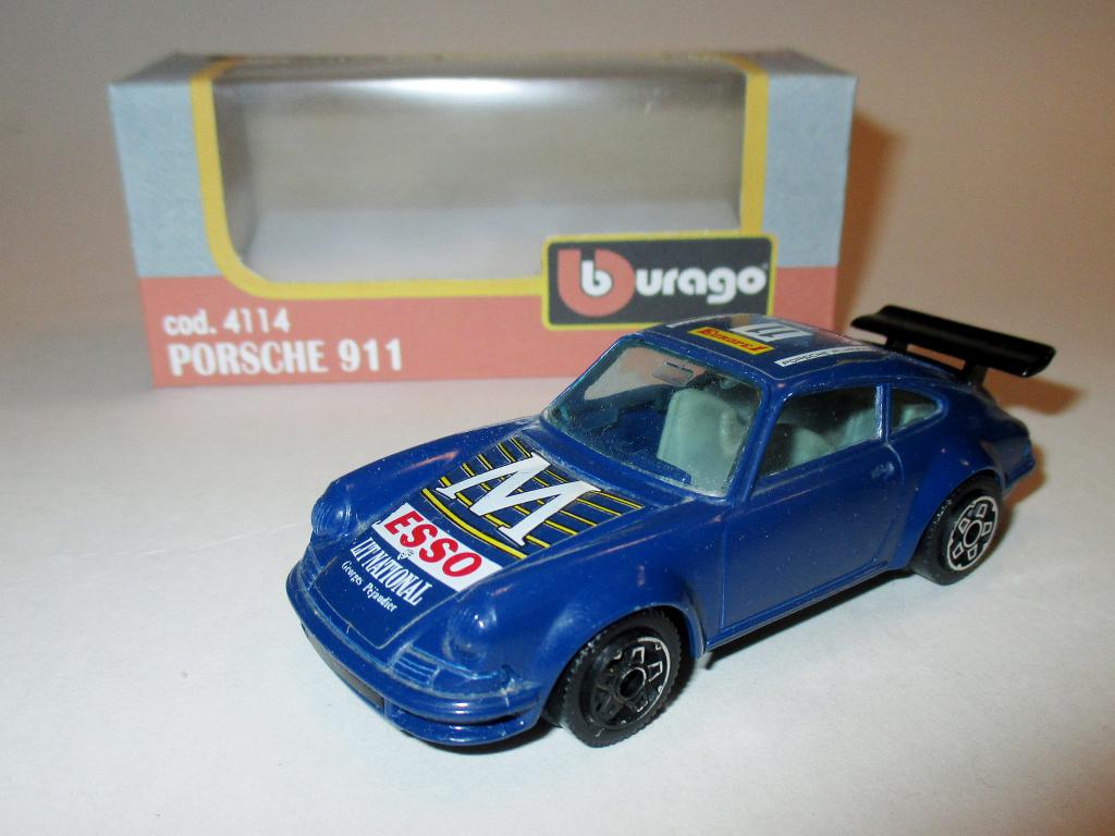 модель авто 1-43 Porsche 911 / Порше 911 (Burago ) читайте описание !!!