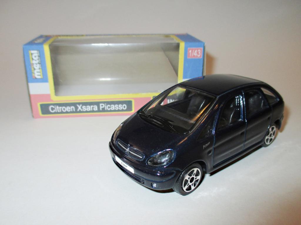 модель авто 1-43 Citroen Xsara Picasso / Ситроен Ксара Пикассо (Burago ) описание!!!