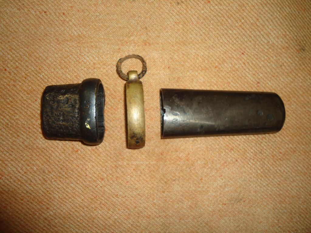 Фурнитура от ножен шашки обр. 1927 года ( М 27 ) .