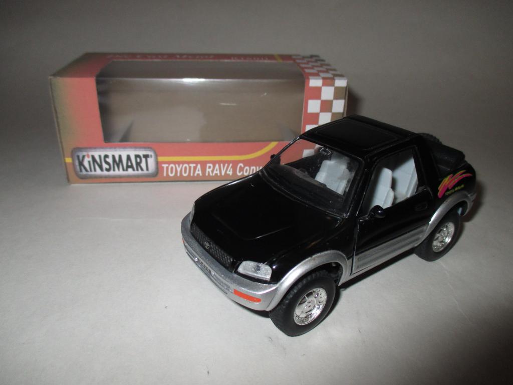 модель авто Toyota RAV 4 / Тойота РАВ 4  ( Kinsmart ) Читайте Описание!!!