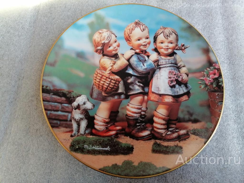 тарелка настенная Дети на отдыхе Goebel  Германия