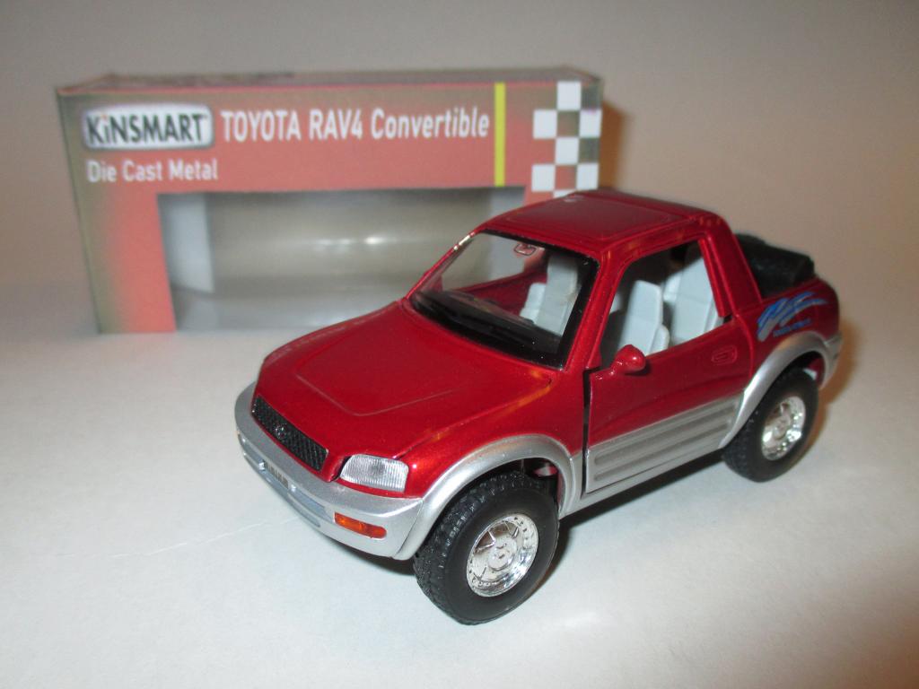 модель авто Toyota Rav 4 Convertible / Тойота Рав 4 Кабриолет ( Kinsmart ) Читайте Описание!!!