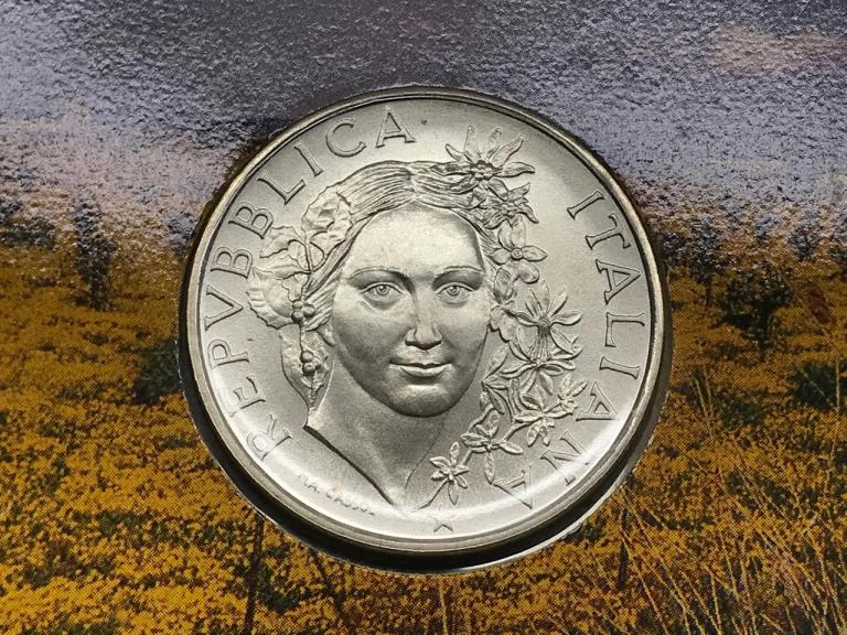 Италия 500 лир 1993 Защита дикой природы в Оригинальной упаковке Серебро UNC