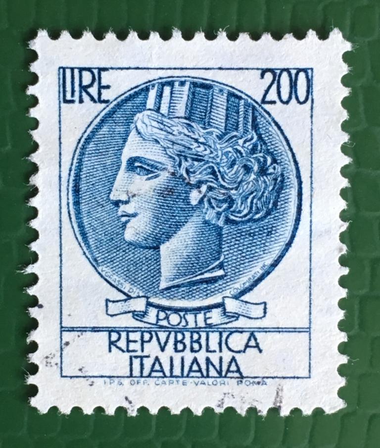 Марка. Стандартная серия.  Италия. 1968 г.