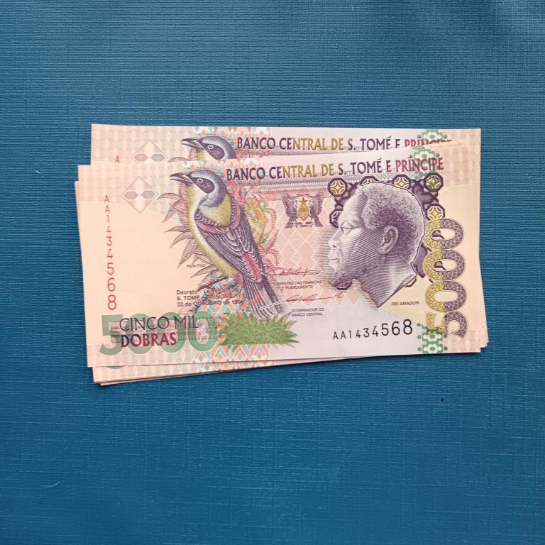 Сан-Томе и Принсипи 5000 добра 1996 год  Пресс альбом 6
