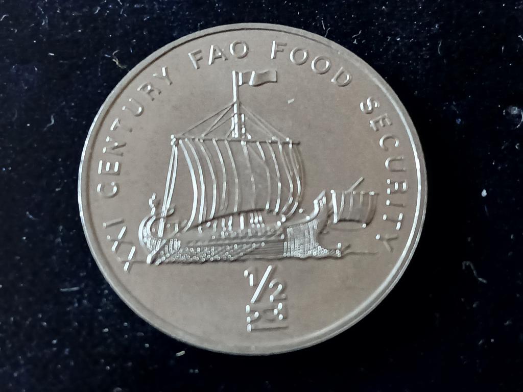 Северная Корея 1/2 чона 2002 г. Галера
