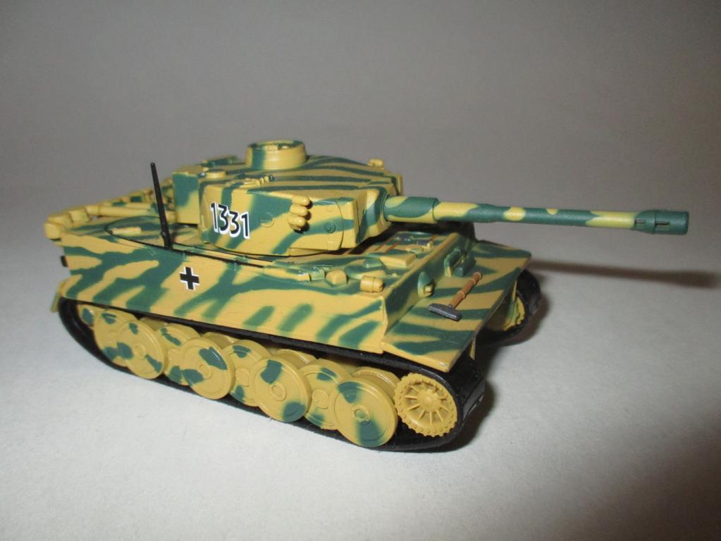модель танк 1-72 PzKpfw VI Tiger - Тигр (готовая Фабричная) металл