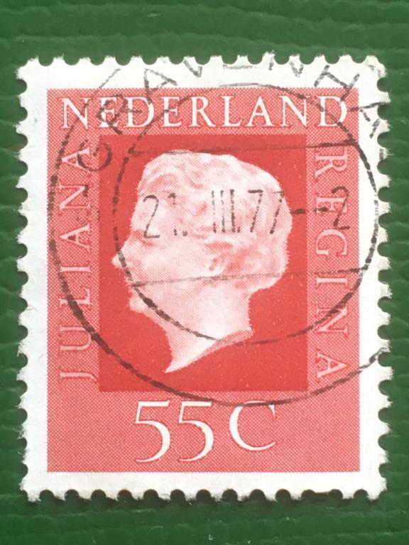 Марка.  Королева Юлиана. Стандартная серия.  Нидерланды. 1976 г.