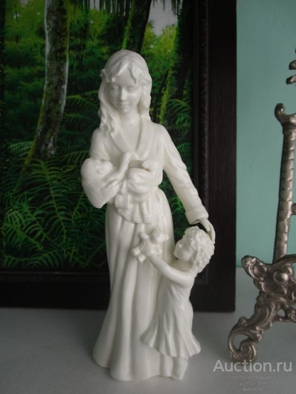 88. СТАТУЭТКА костяной фарфор ВНОВЬ ПРИБЫВШИЙ Royal Worcester