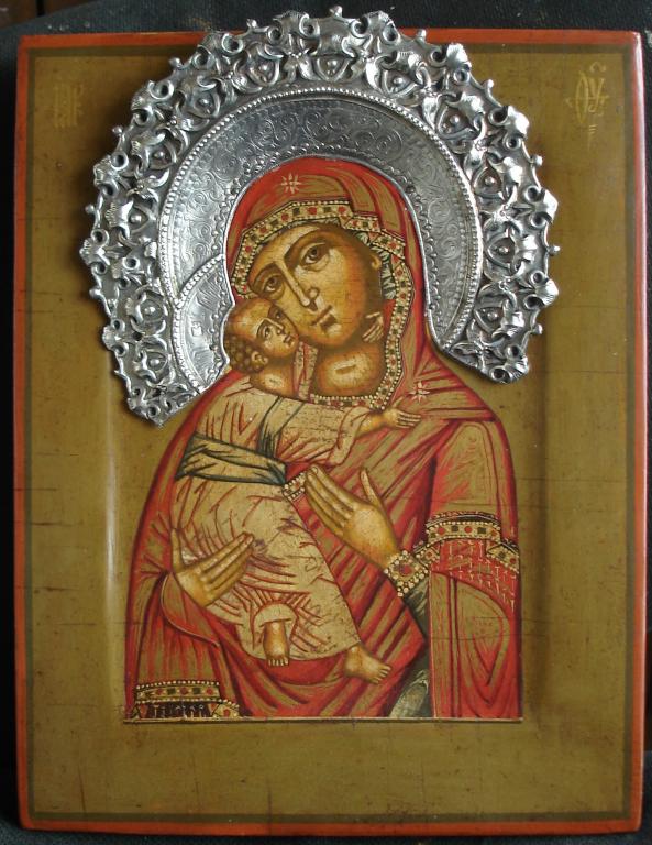 Икона Владимирская Богоматерь 19 в. в посеребрённом венце. 31,5 х 25. Ковчег.