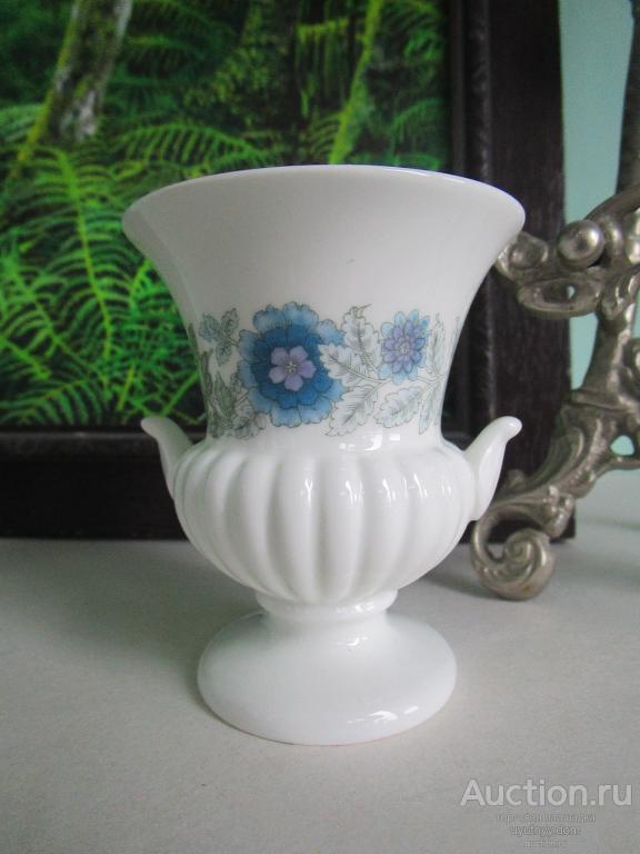 113. ваза вазочка  Wedgwood Англия