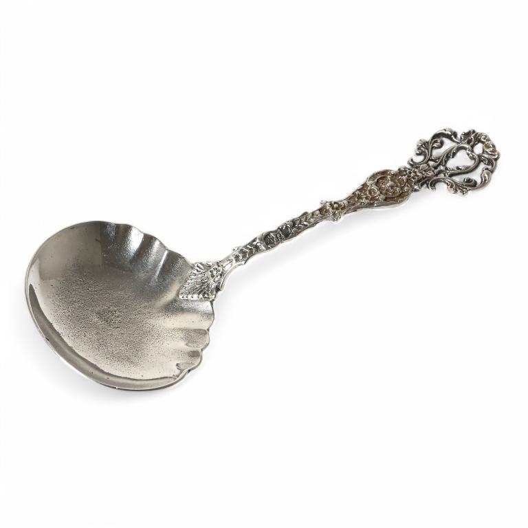 Серебряная сервировочная ложка.  Финляндия, 1953 год