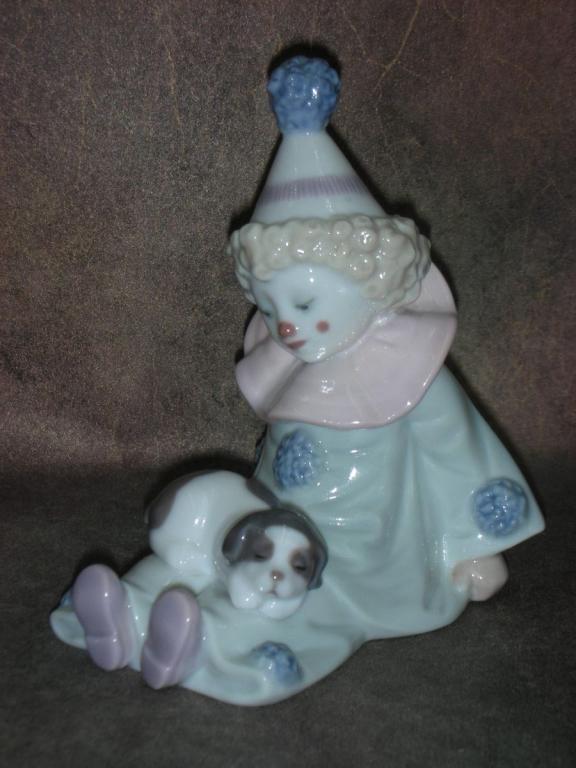 Статуэтка. Фарфор. Клоун Пьеро со щенком. Lladro. Испания