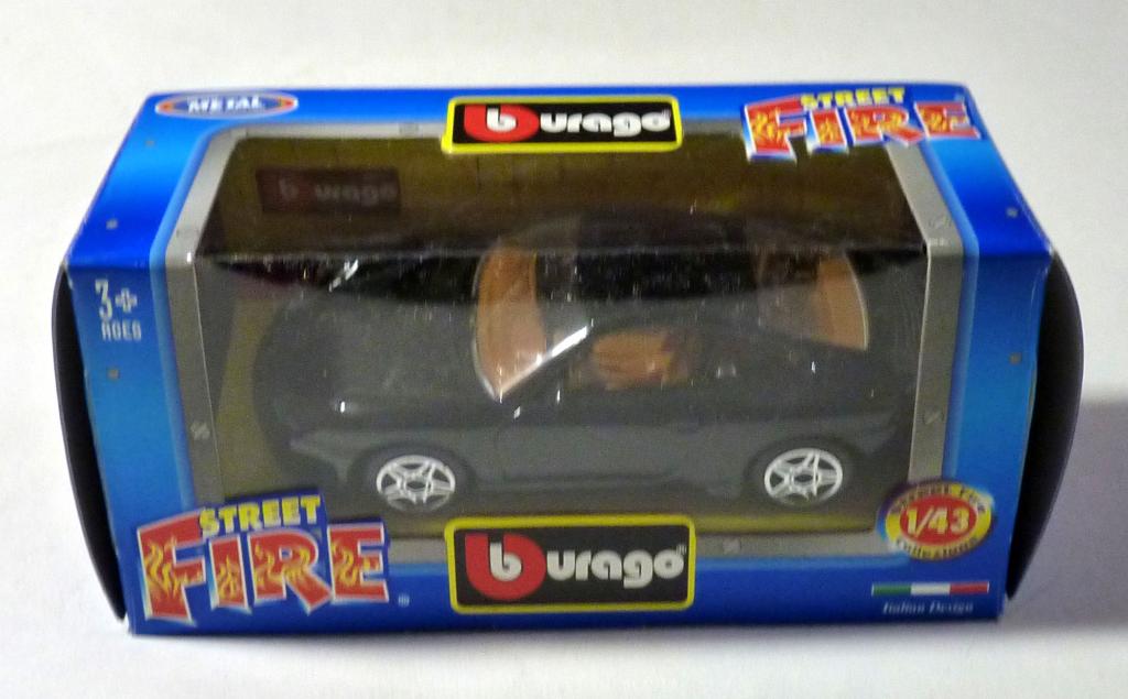 Модель Porsche 911 Carrera Bburago 1:43 Burago в коробке