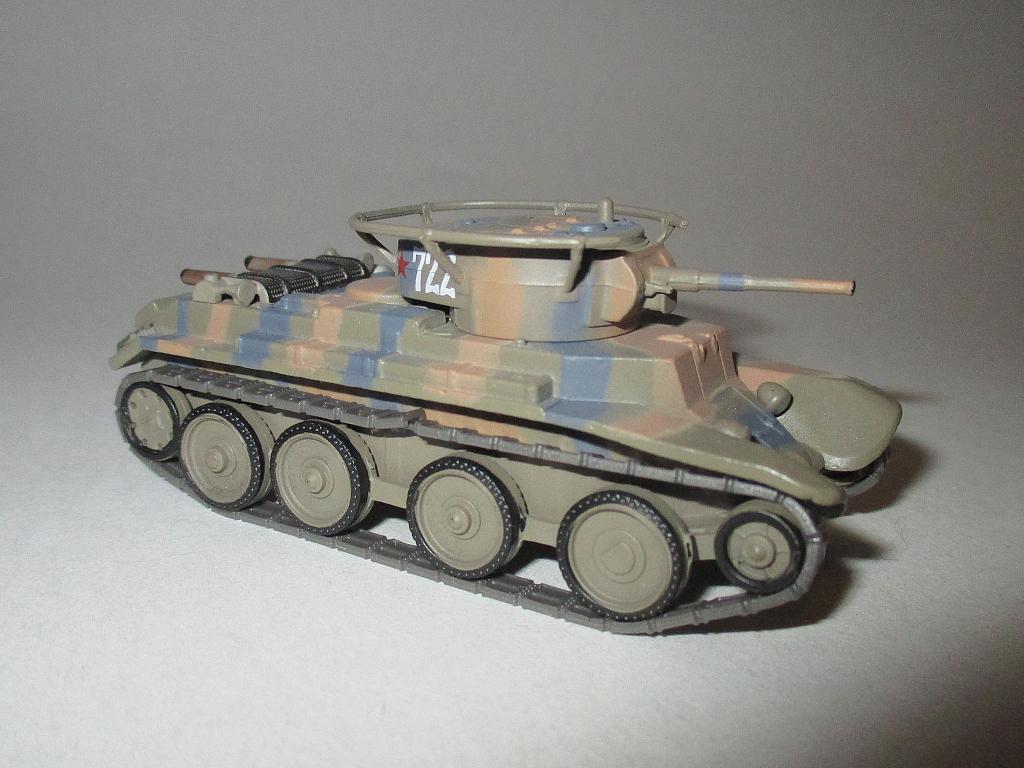 модель танк BT-7 / БТ-7 (готовая Фабричная 1/72) Читайте описание!!!