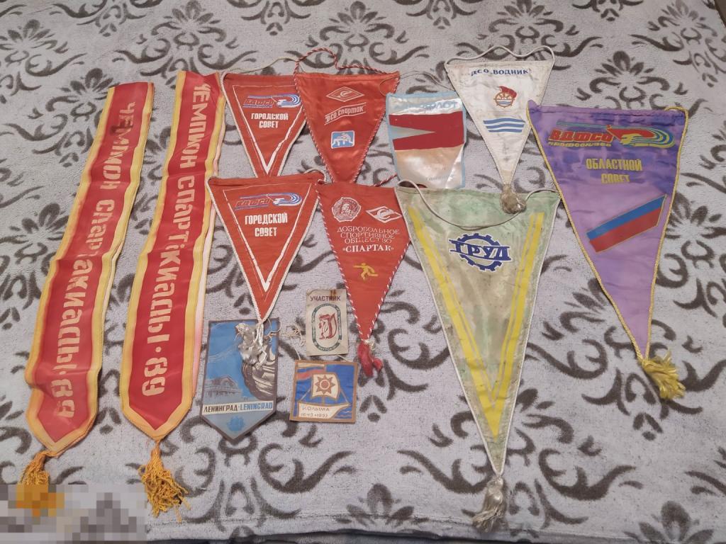 9 шт. Вымпел СССР + 2 шт. Ленты наплечные СССР