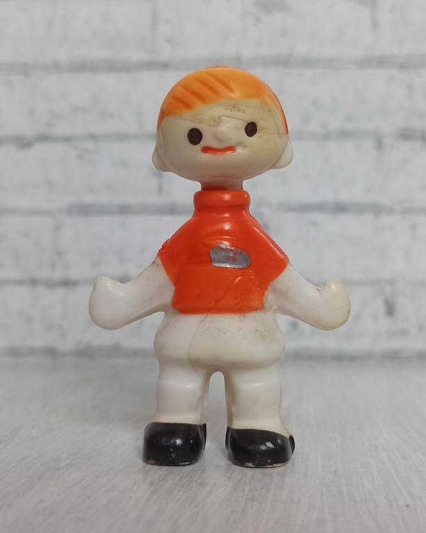 Фигурки из серии "Советские спортсмены"   - Футболист. СССР.