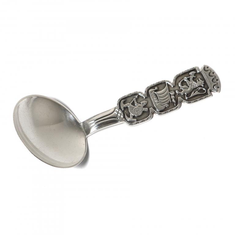 Серебряная сервировочная ложка.  Норвегия