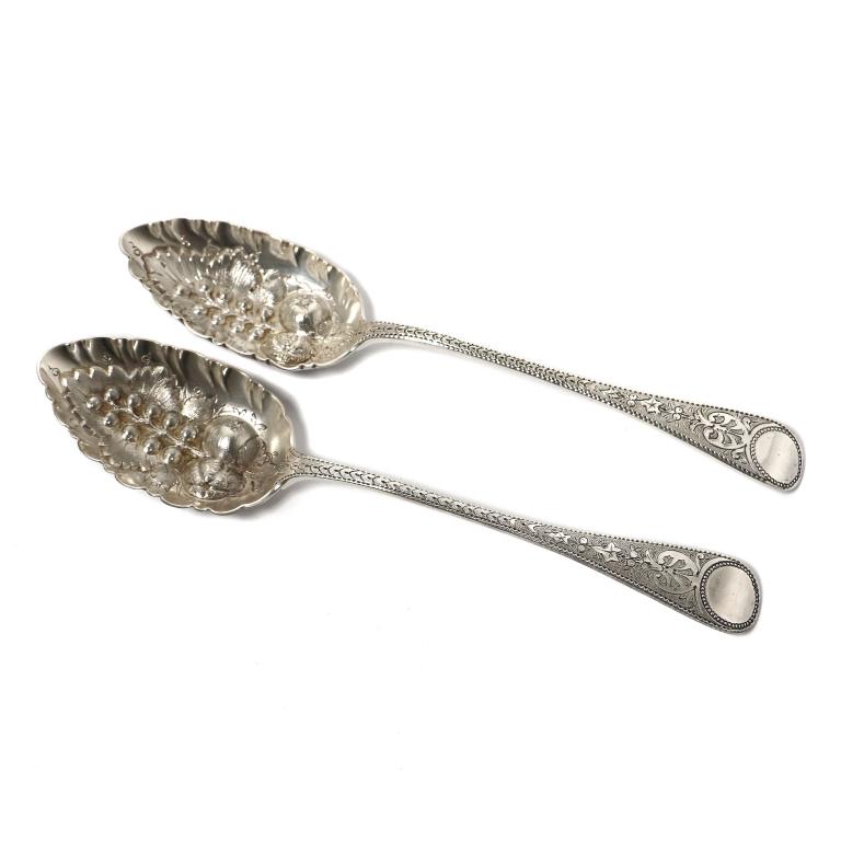 Посеребренные сервировочные ложки, 2 шт. Англия