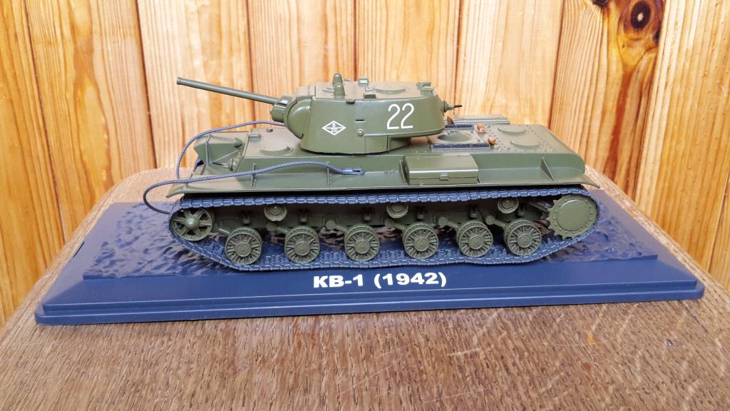 ТАНК  КВ 1 СССР 1942 г.  MODIMIO Масштаб 1-43