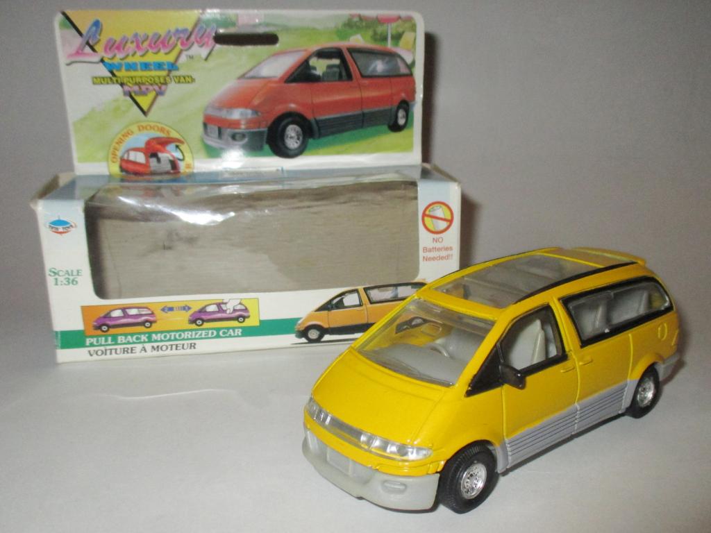 модель авто Toyota Previa / Тойота Превия (Tins Toys ) читайте описание !!!