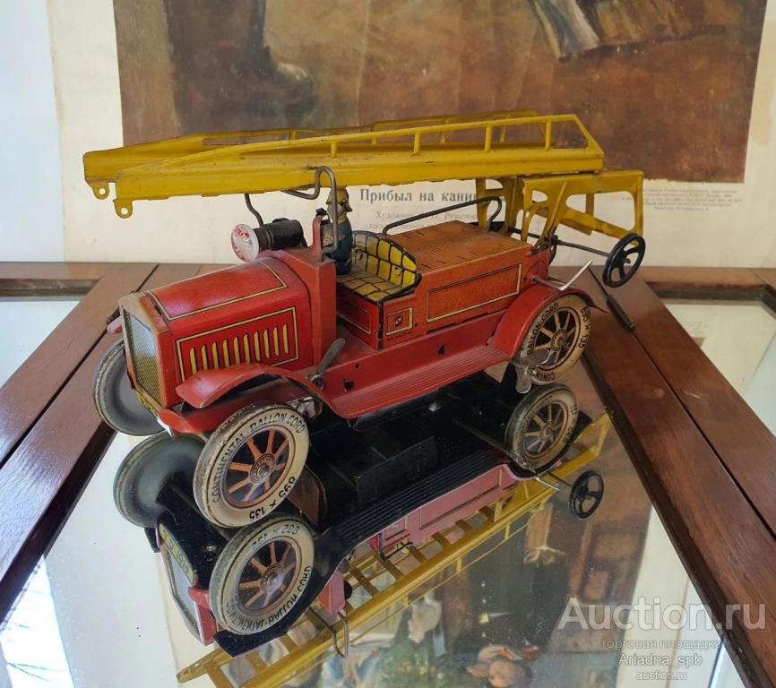 Игрушечная пожарная машина!1950-е годы!!!