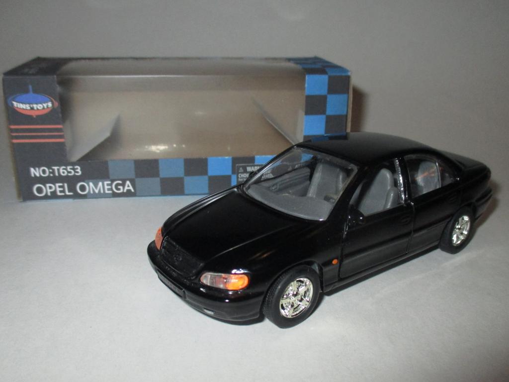 модель авто Opel Omega / Опель Омега (Tins Toys ) читайте описание !!!