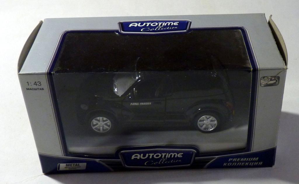 Масштабная модель Autotime Collection Автотайм Chrysler Panel Cruiser 1:43 в коробке