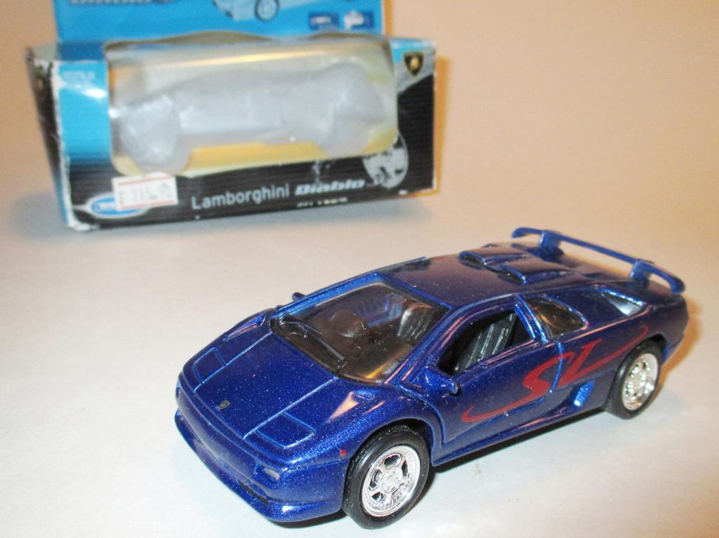 модель авто Lamborghini Diablo / Ламборгини Диабло (WELLY) Читайте описание!!!
