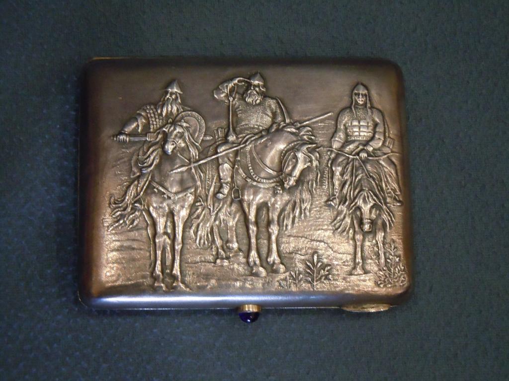 Портсигар "Три Богатыря" серебро 875 проба, 179,48гр, клеймо 1927-1955гг