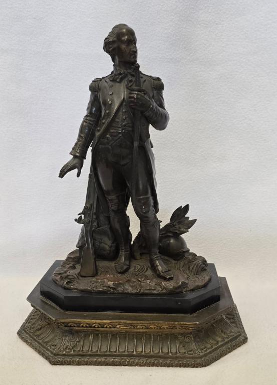 Скульптура Генерал Гренадер бронза 19 век