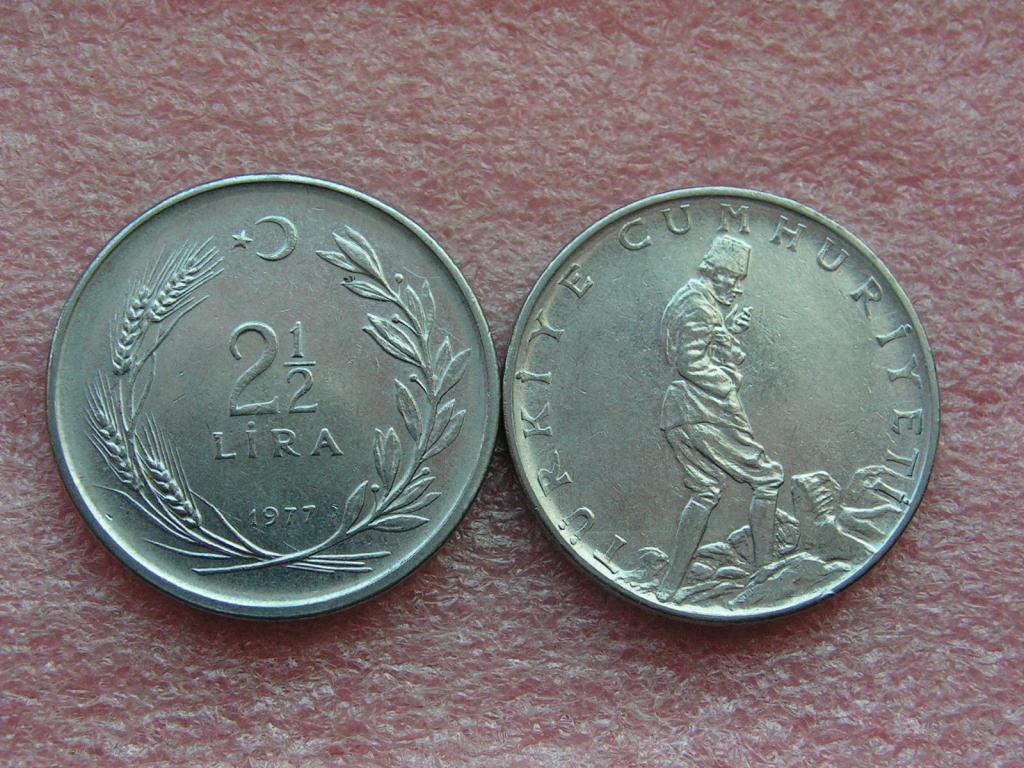 Турция 2 1/2 лиры 1977 unc-xf / 2,5