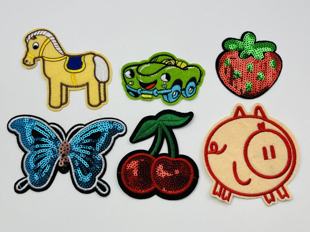Набор из 6 термоаппликаций - все разные: Машинка, пони, вишня, клубника, свинка, бабочка 