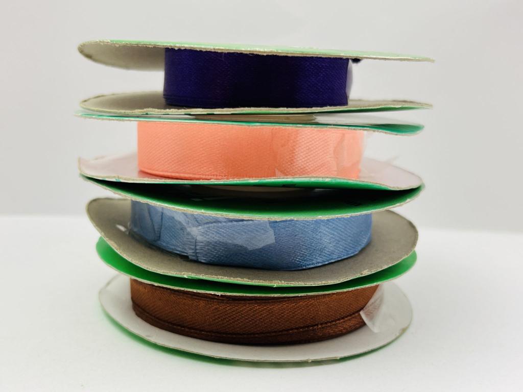 Набор из 4 атласных лент - Ideal: однотонные. Цвета: 3103, 3068, 3118, 3135 