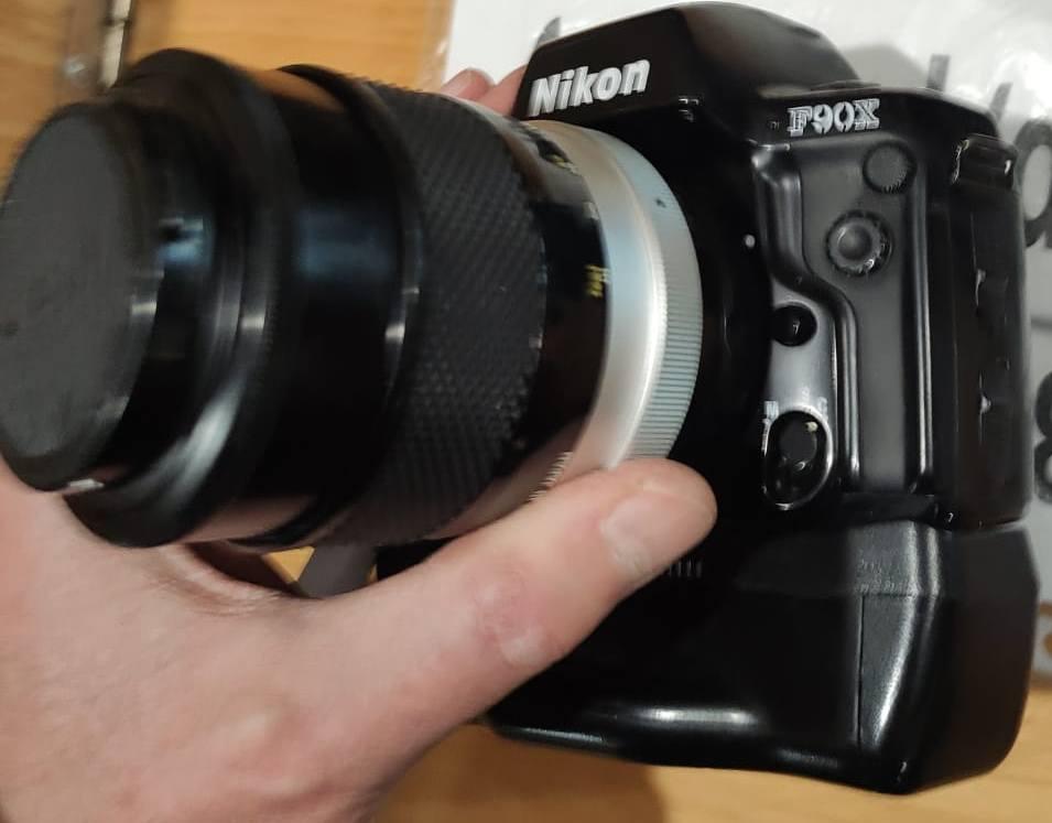 фотокамера Nikon F90Х , коллекционный, винтаж