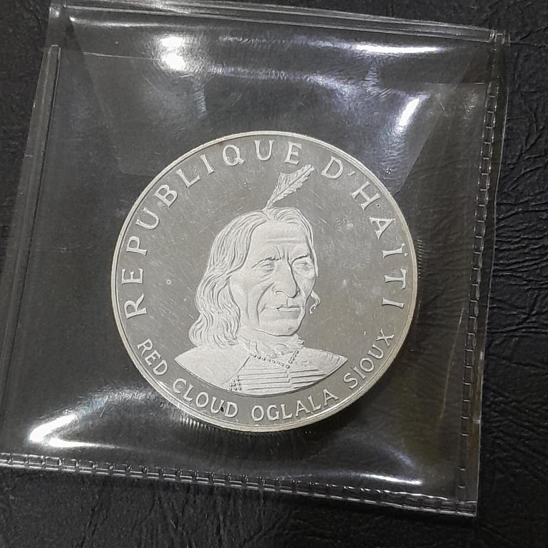 10 гурдов 1971 год Гаити (Вожди Сиу - Красное облако).
