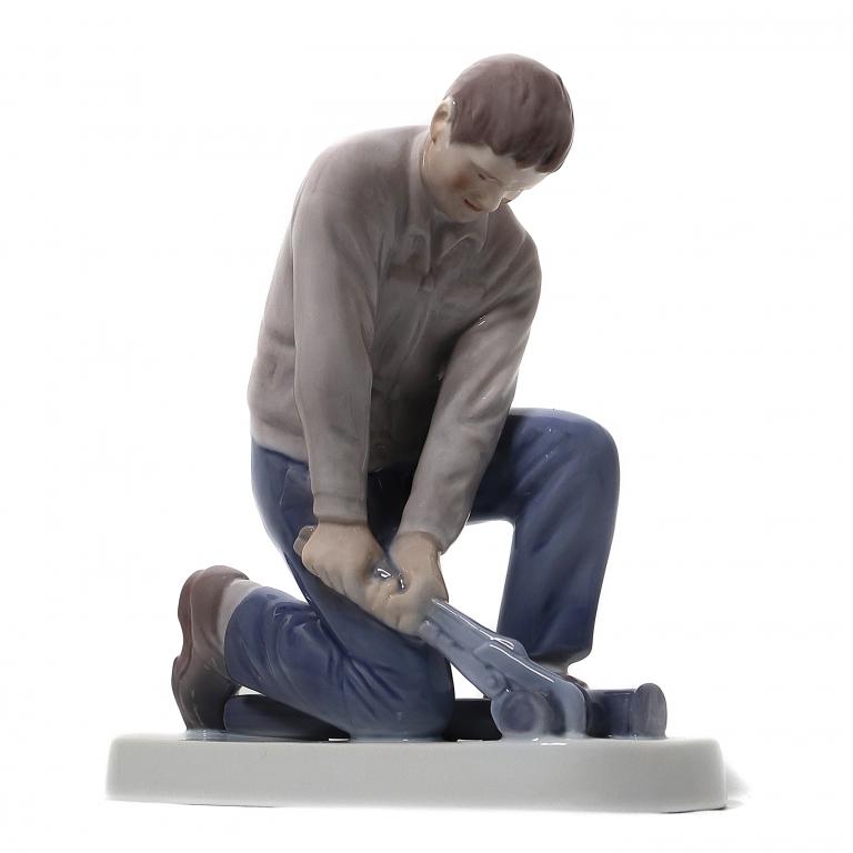 Фарфоровая фигура "Водопроводчик". Bing & Grondahl.