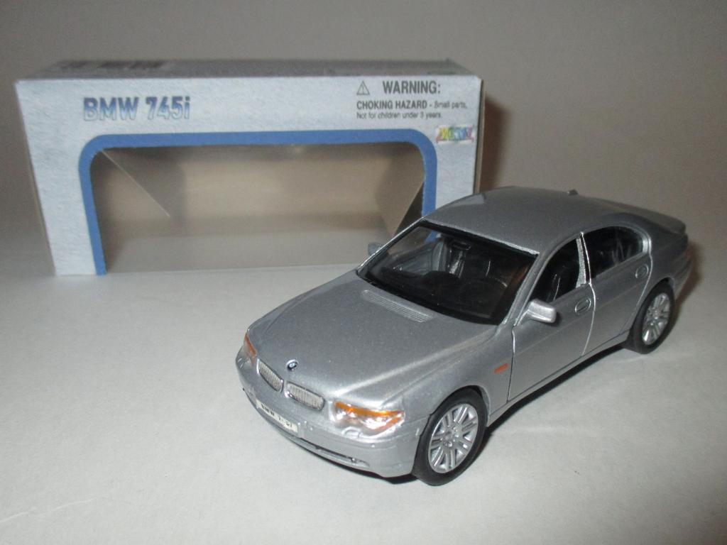 модель авто BMW 745 i / БМВ 745 (WELLY) Читайте описание!!!