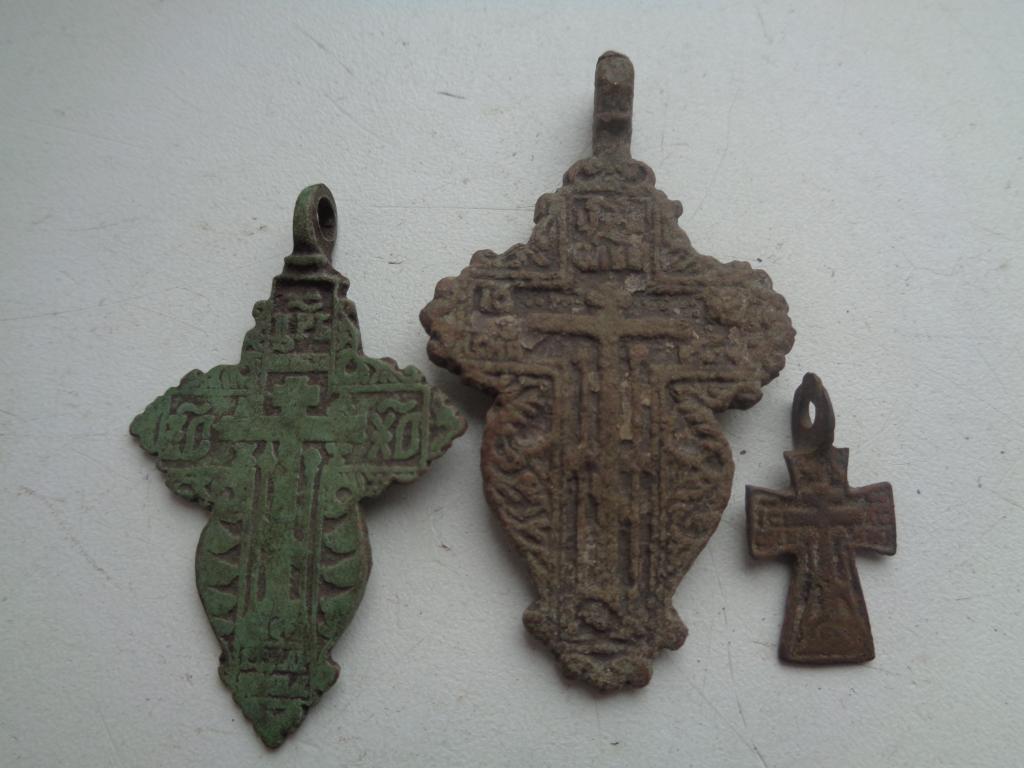 Нательные кресты,до 1917 года,3 штуки-одним лотом.